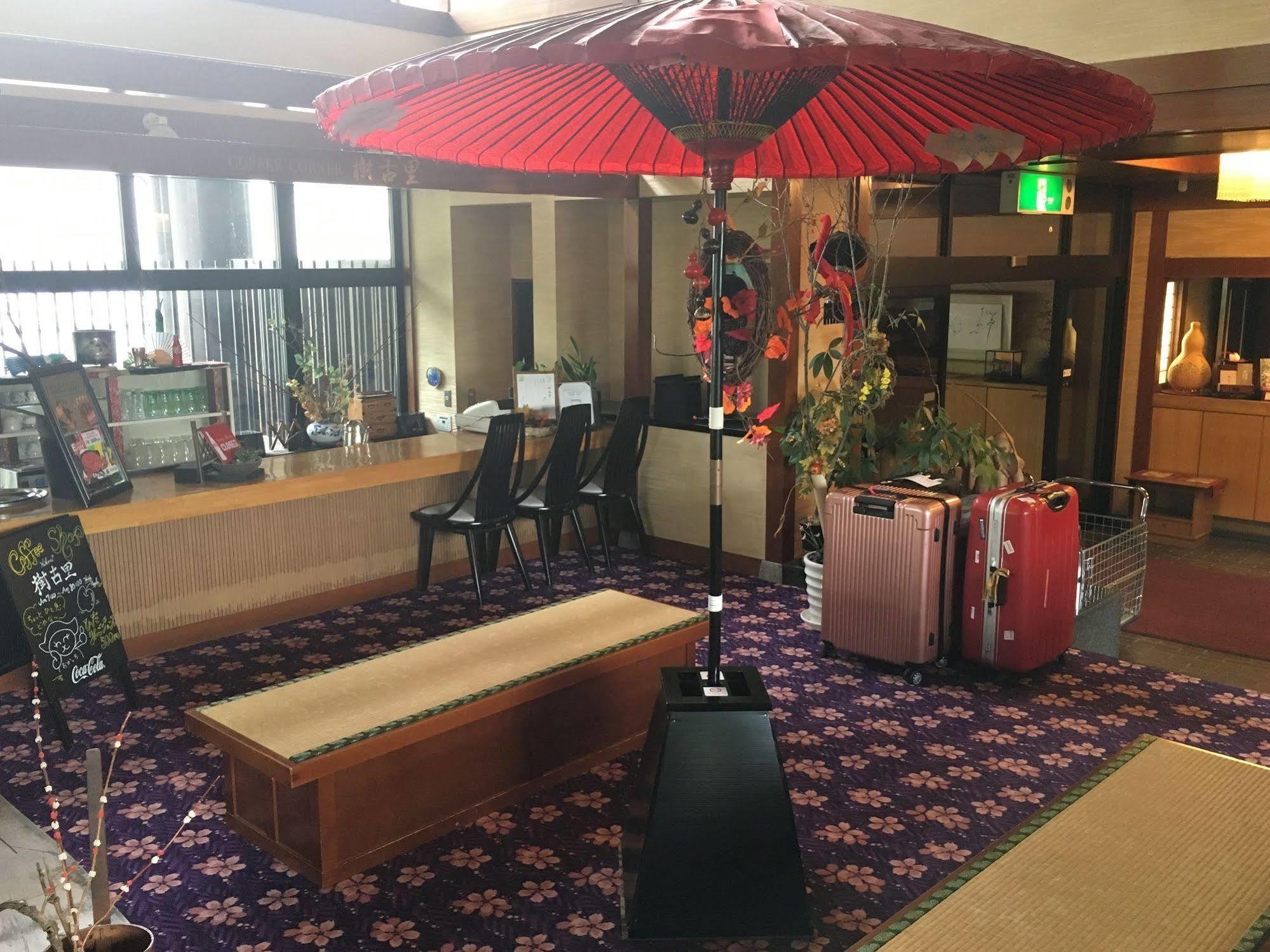 Okada Ryokan Warakutei Takayama  Exterior foto