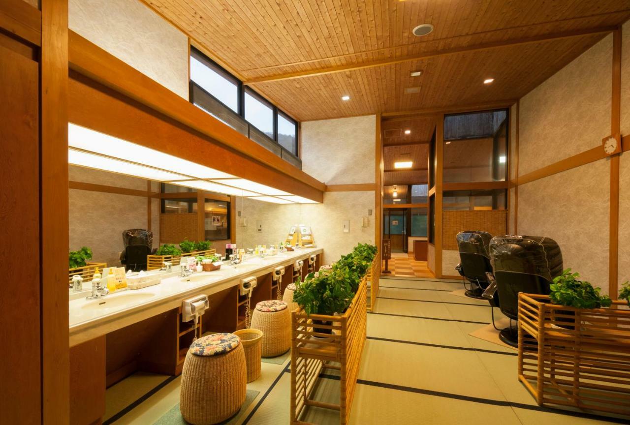 Okada Ryokan Warakutei Takayama  Exterior foto